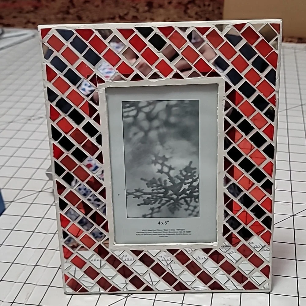 Mirror/Red Glass Frame -‎ 4